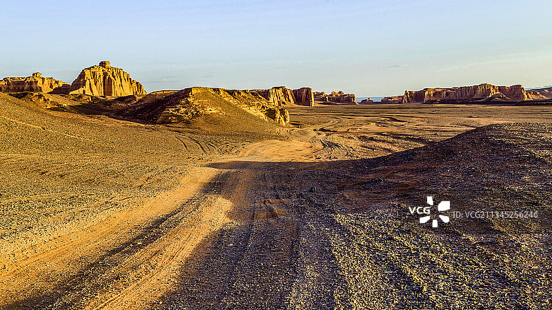 哈密魔鬼城大海道图片素材