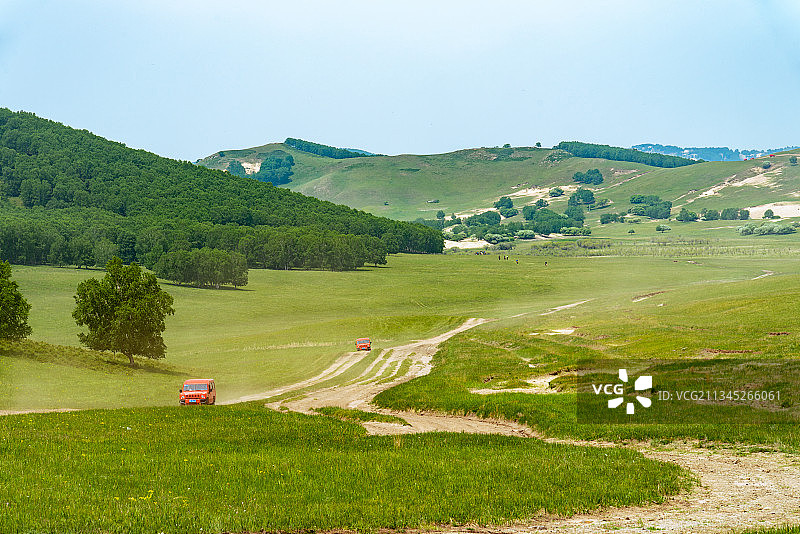 乌兰布统草原风光，越野车队图片素材