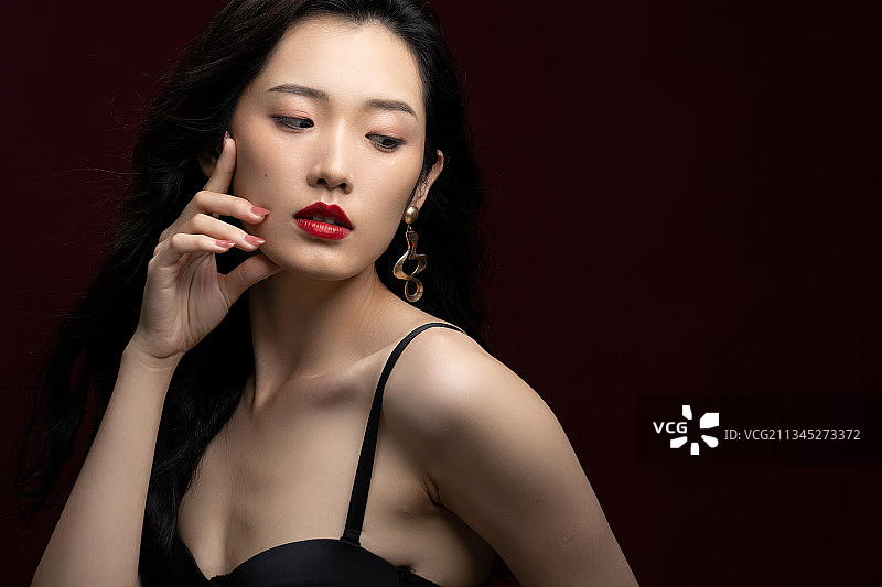 韩式青年美女肖像图片素材