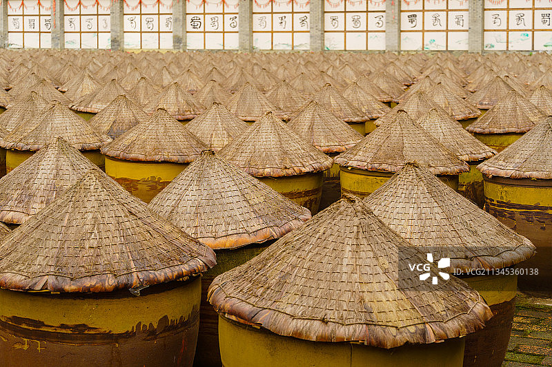 中国四川成都郫县豆瓣博物馆酱缸图片素材