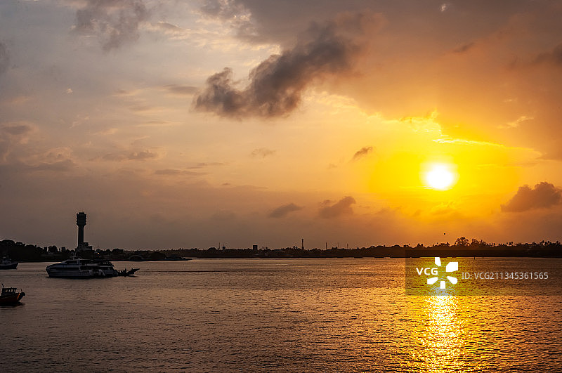 海上日出 Sunrise in the sea图片素材