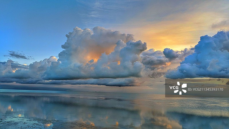 日落时分的海景全景图片素材