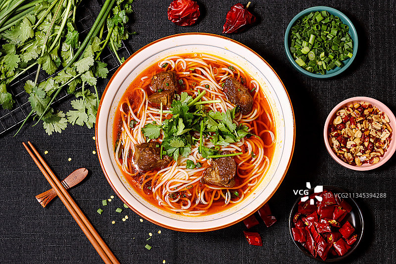 牛肉米线图片素材