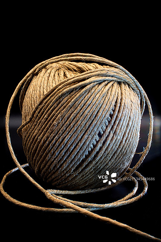 奥地利贝恩多夫黑色背景下的线轴特写图片素材