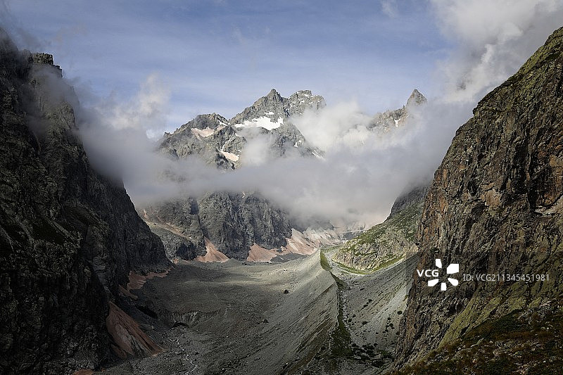 法国山脉全景图片素材