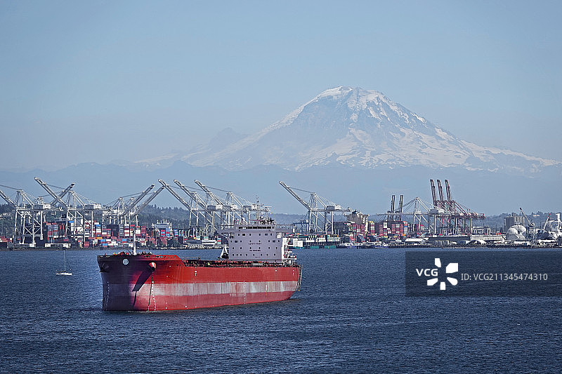 西雅图港的油轮图片素材