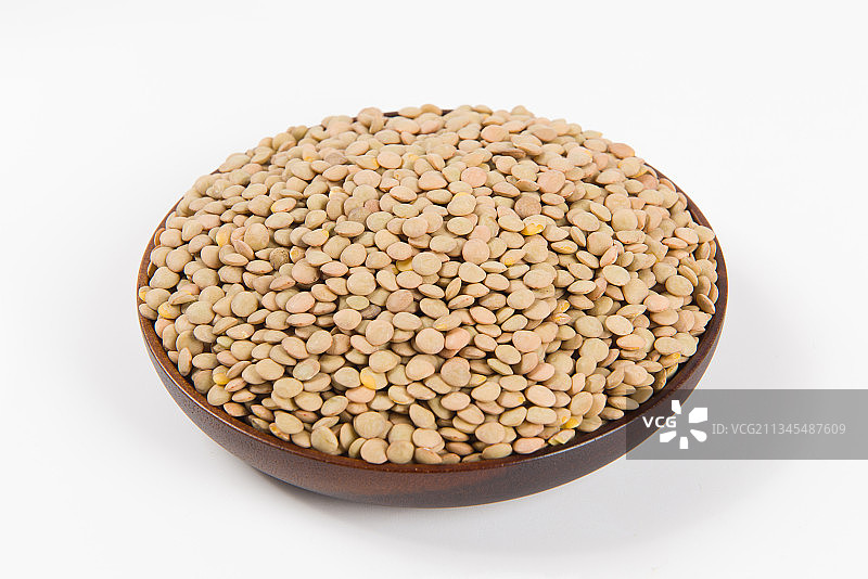 白色背景上的小扁豆图片素材