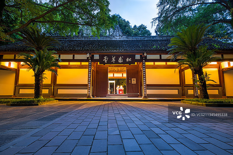 成都杜甫草堂大门夜景图片素材