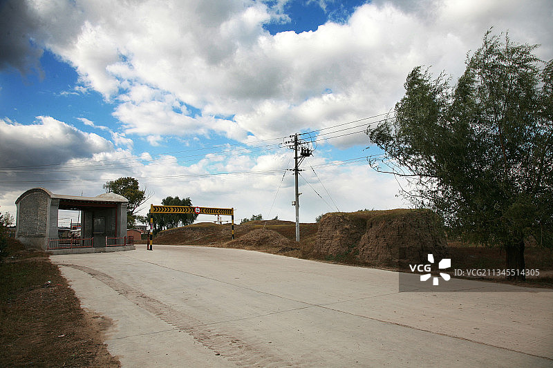 东亚中国黑龙江省齐齐哈尔市泰来县塔子城镇民国城门图片素材