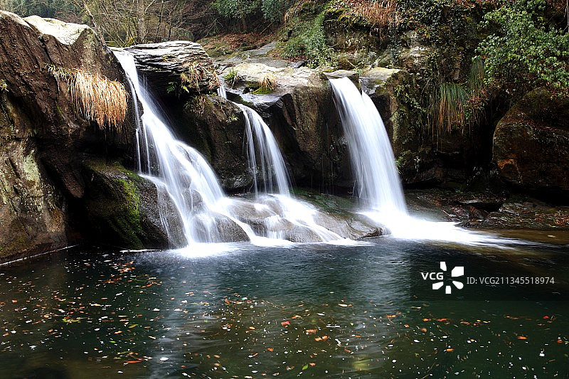 庐山瀑布图片素材