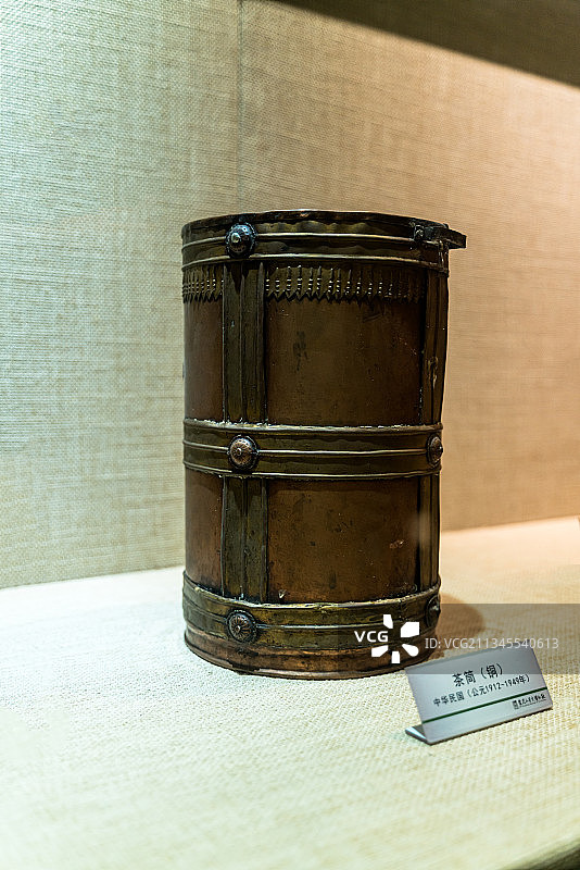 古老的 传统的 文化  茶 茶文化 历史 茶筒 铜图片素材