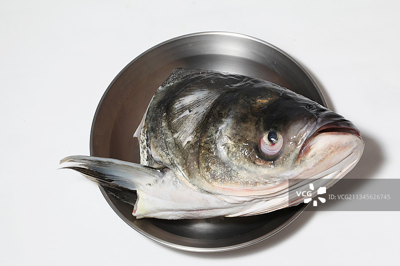 一个新鲜的鱼头图片素材