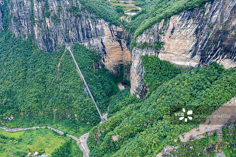 鹿院坪恩施大峡谷瀑布群图片素材