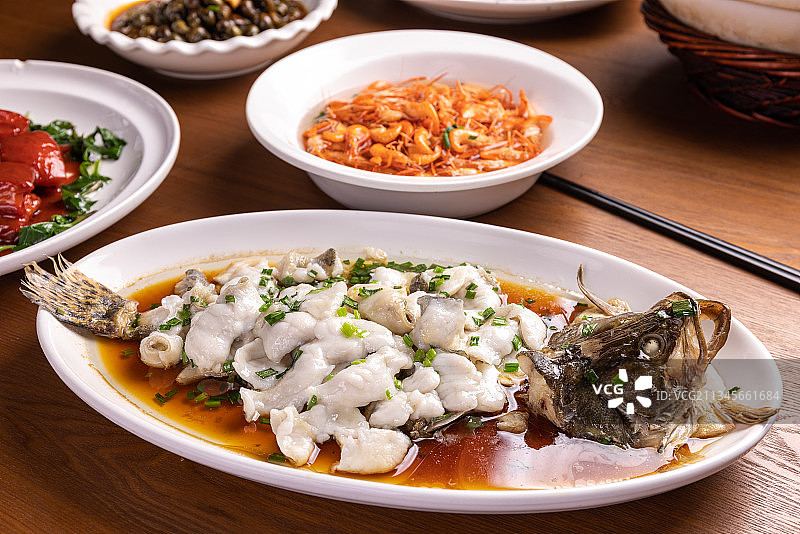 清蒸葱油桂鱼图片素材
