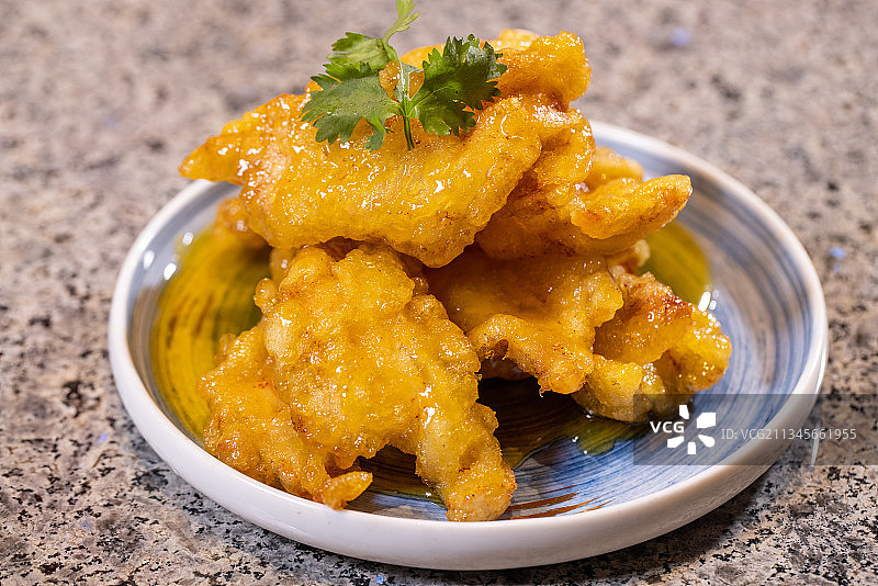 东北菜锅包肉溜肉段图片素材