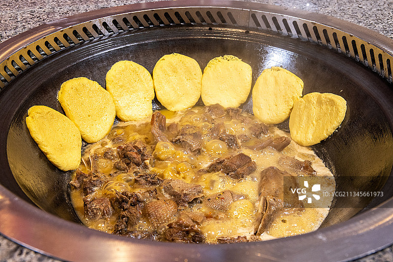 东北菜铁锅炖大鹅图片素材