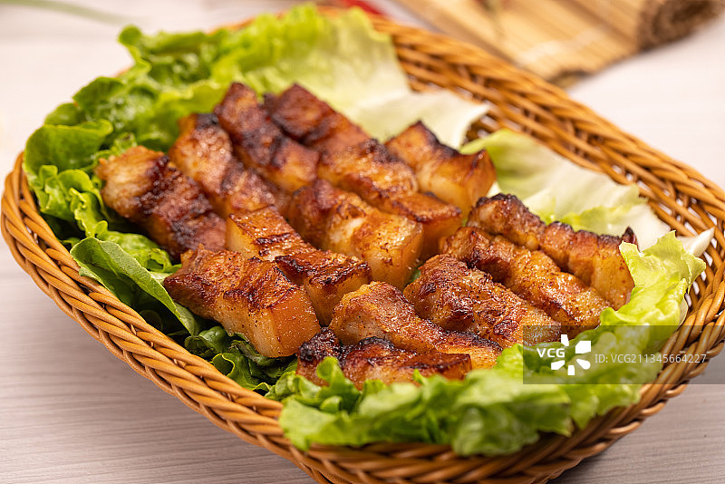 空气炸锅炸五花肉图片素材