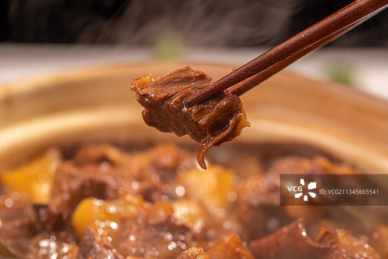 牛腩萝卜煲图片素材