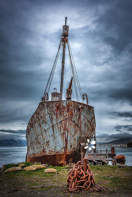 位于南极南乔治亚岛首府格林维康，50年代的捕鲸船图片素材