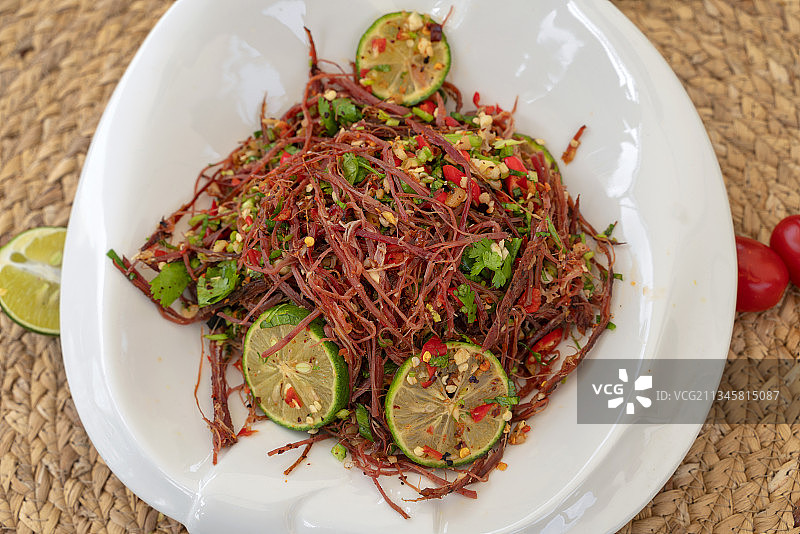 云南傣味柠檬舂干巴丝图片素材