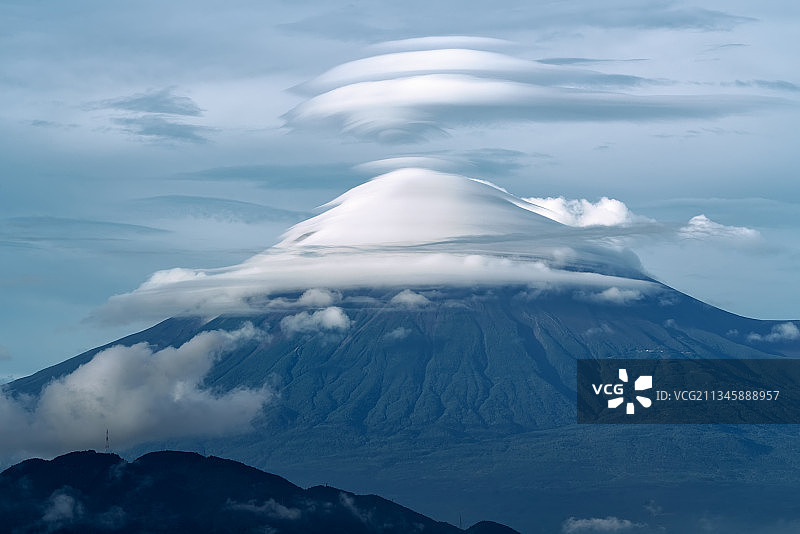 风卷云舒图片素材