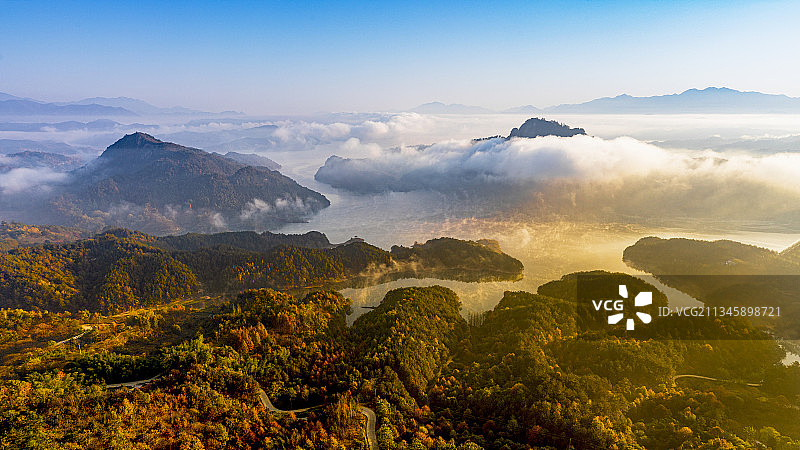 云腾九龙山图片素材