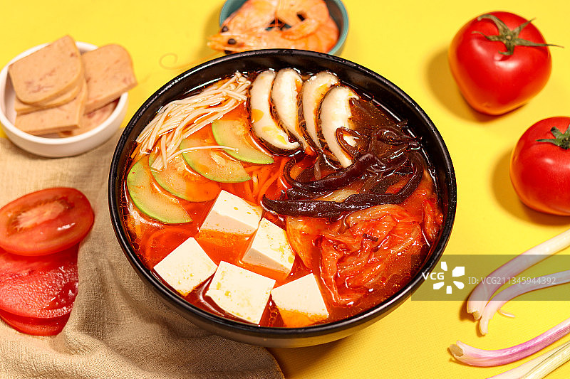 番茄汤米线图片素材
