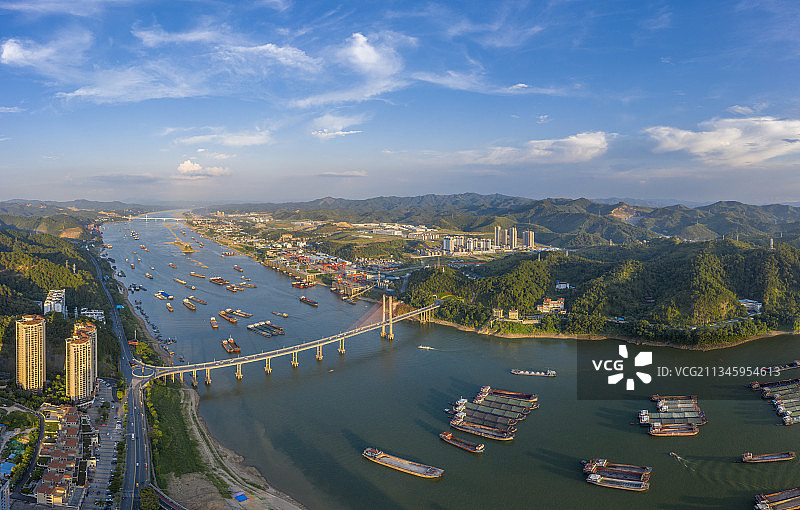 广西梧州秋日风光别样美图片素材