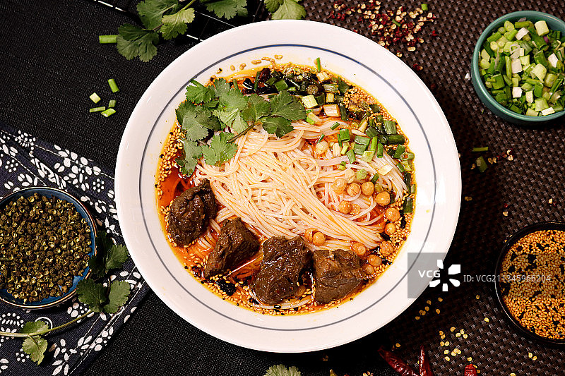 牛肉米线图片素材