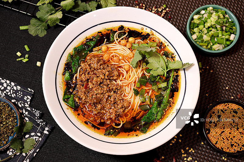 杂酱小面图片素材