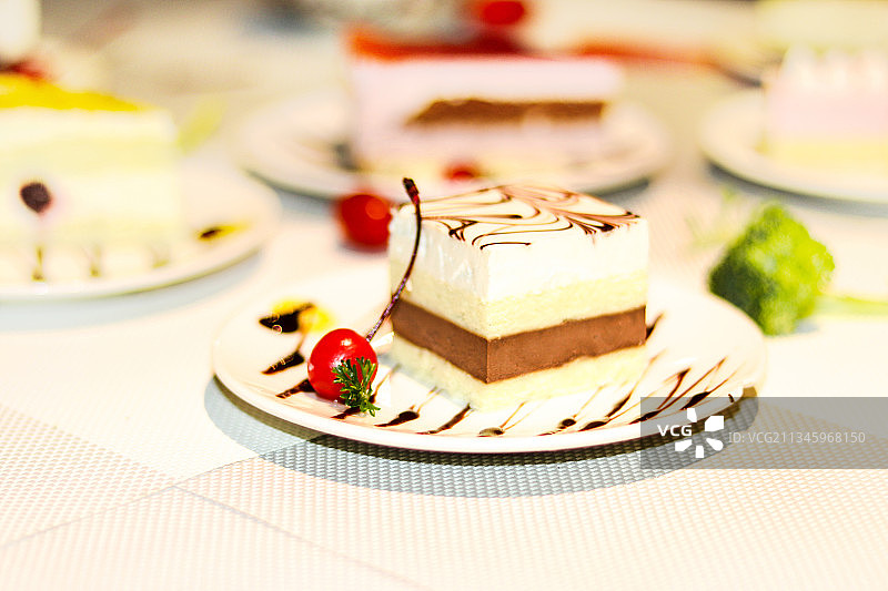 樱桃小蛋糕图片素材