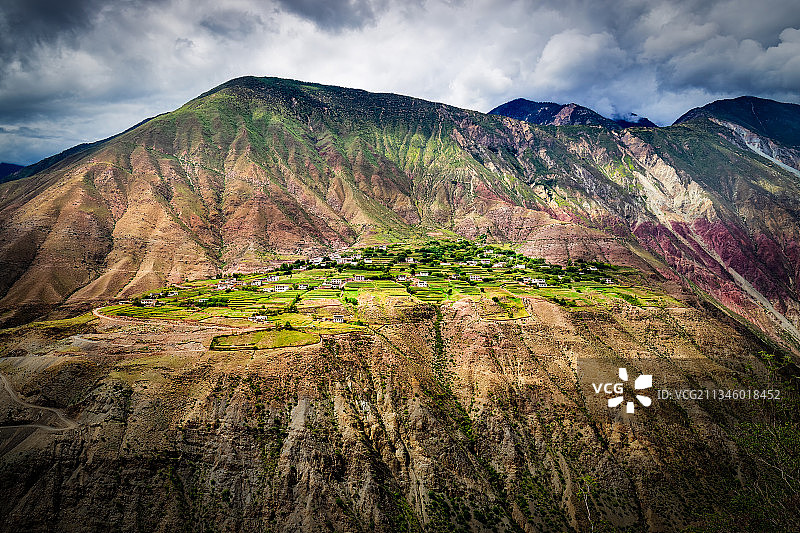 中国云南三江并流梅里雪山风景区图片素材