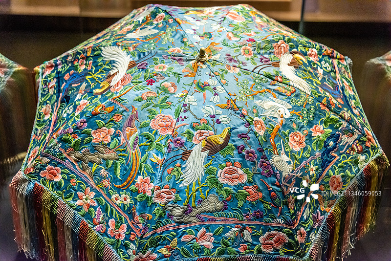 刺绣雨伞太阳伞图片素材