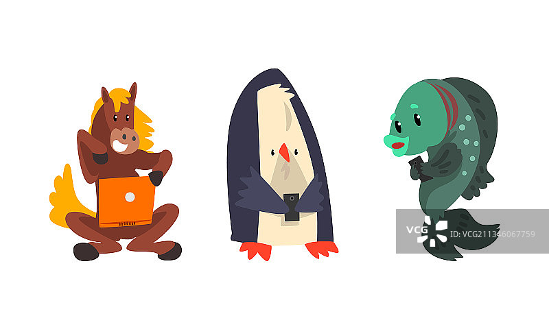 使用现代小玩意的有趣的动物，马图片素材