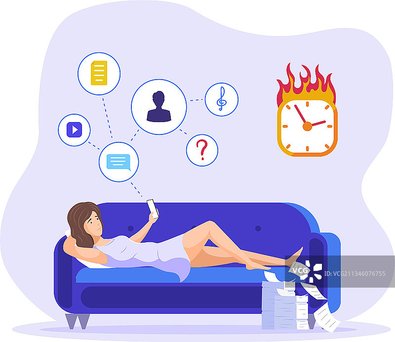 自由职业女性使用智能手机图片素材