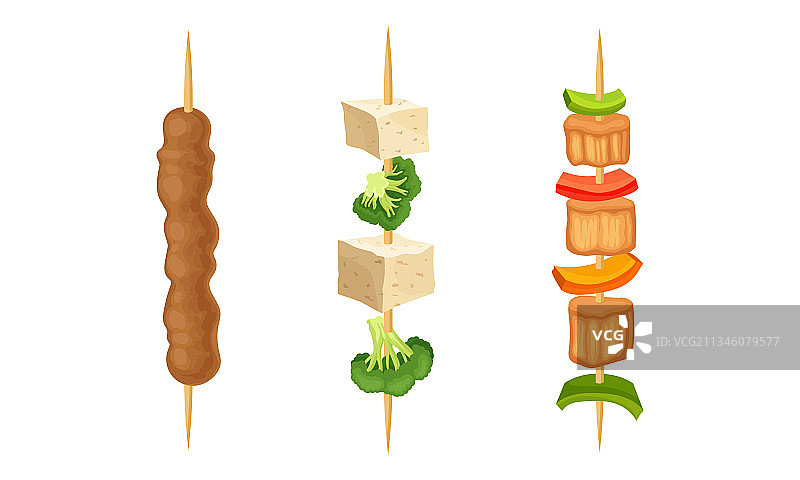 串在木棍上的熟肉和蔬菜图片素材