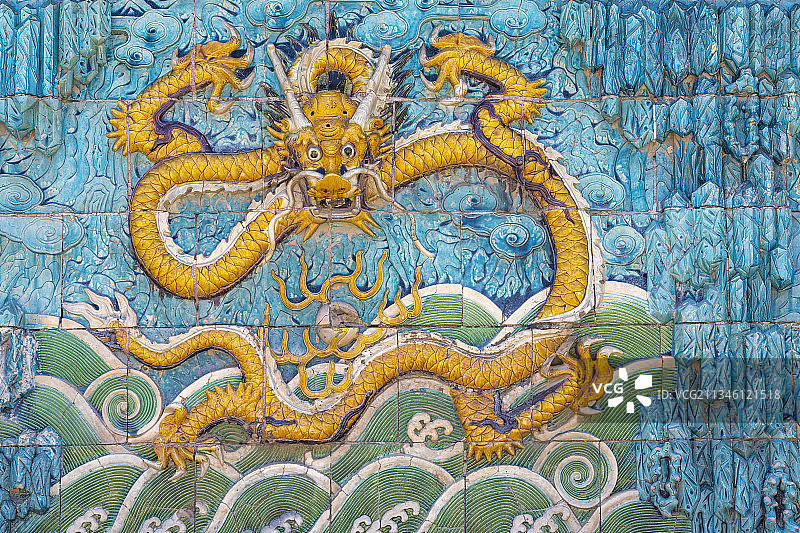 故宫九龙壁黄龙特写图片素材