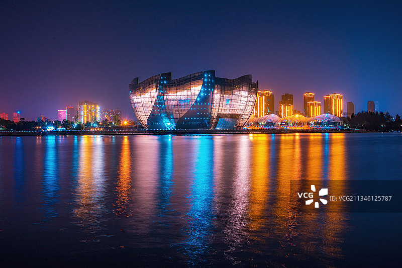 五彩音乐厅+江苏省徐州市泉山区云龙湖风景区徐州音乐厅图片素材