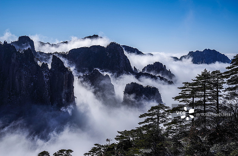 黄山西海群峰图片素材