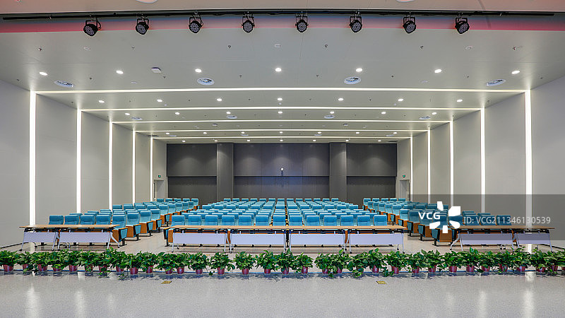现代化多功能会议室图片素材