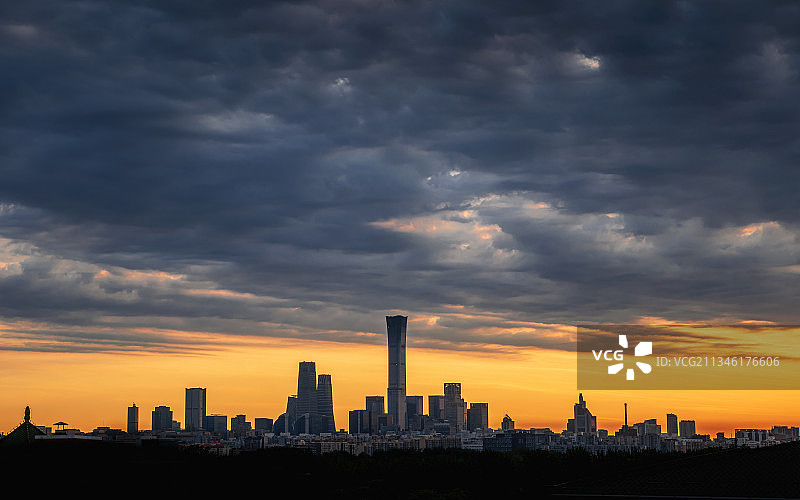 北京城市天际线北京中信大厦朝霞图片素材