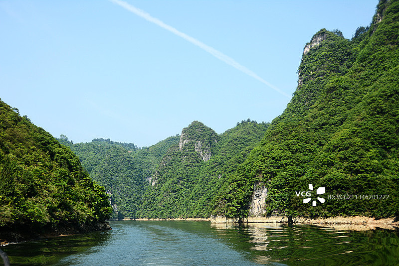 山清水秀  高山流水 水平如镜 风景如画图片素材