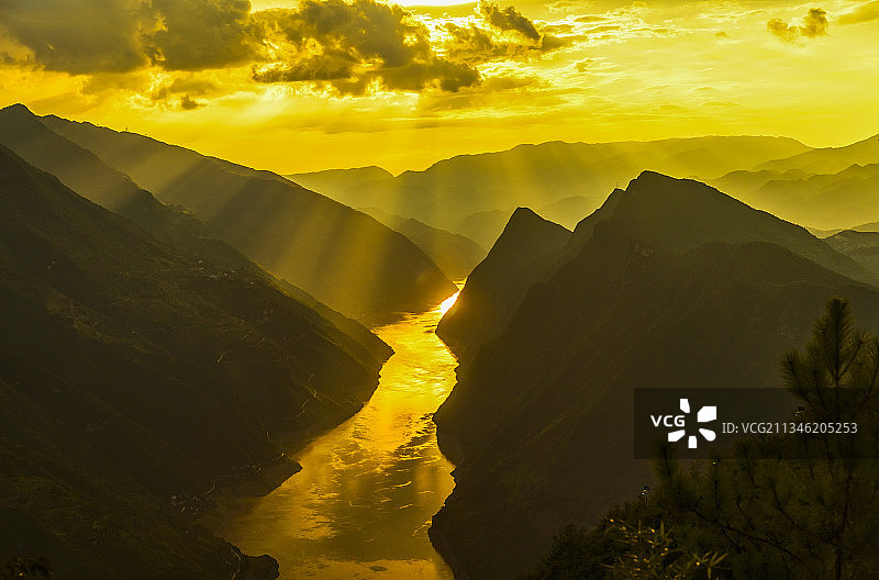 夕照巫峡图片素材