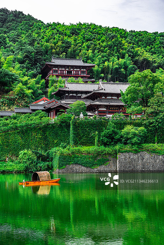 宁波镇海区九龙湖旅游度假区内的晚唐风格建筑香山教寺图片素材