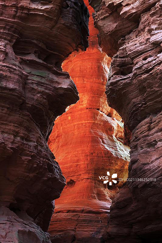 埃彭布伦老城堡岩石自然景观图片素材