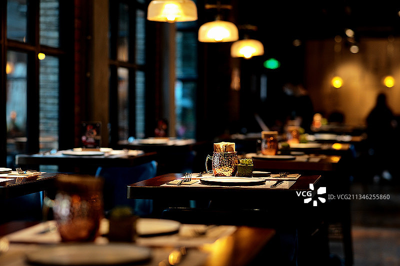 Worm table图片素材