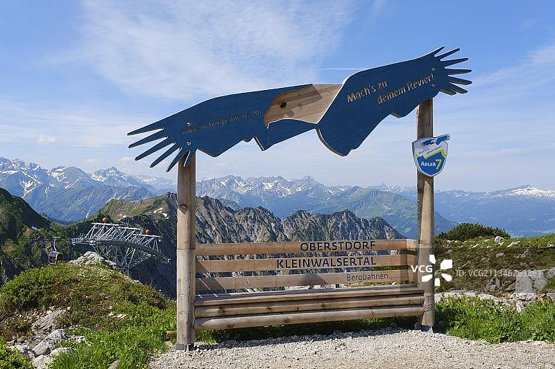 内贝尔峰2224米阿德勒观景点，阿尔高阿尔卑斯山脉，德国巴伐利亚阿尔高图片素材