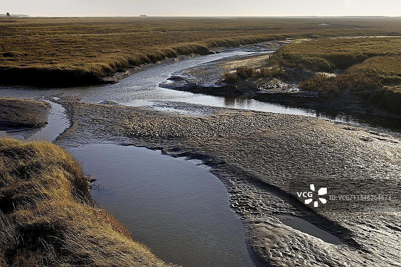 瓦登海潮汐，位于德国石勒苏益格-荷尔斯泰因州北弗里西亚的圣彼得-奥尔丁瓦登海国家公园图片素材