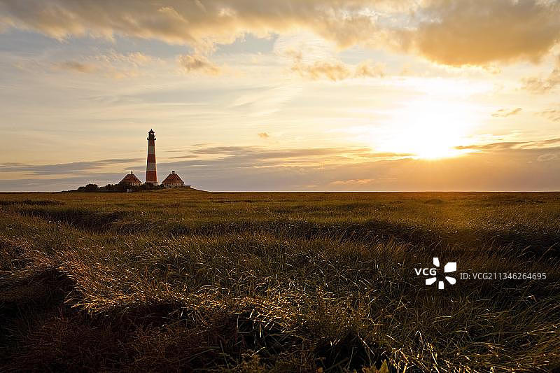 德国石勒苏益格-荷尔斯泰因州瓦登海国家公园韦斯特海弗灯塔图片素材