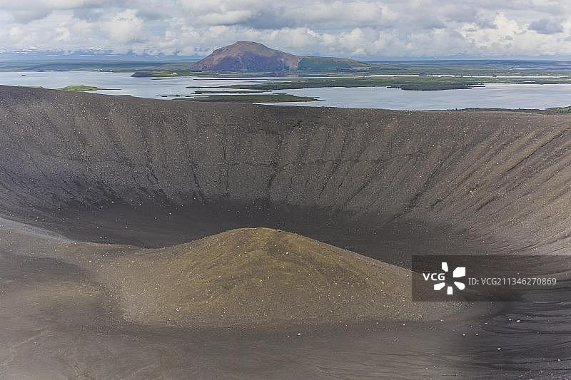 米湖地区Hverfall火山灰坑，冰岛，欧洲图片素材